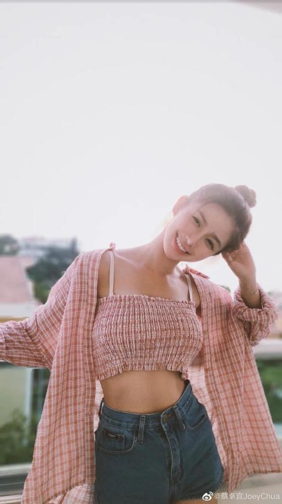 跟婧妹学的造型，竟然让我在现实世界里开了美颜？