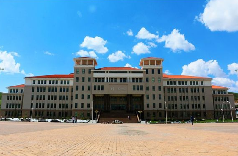 甘肃民族师范学院