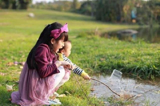 二胎家庭,一儿一女凑