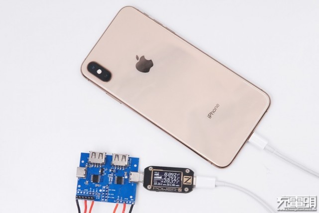 给iphone xs max充电时,电压8.89v,电流2.29a,充电功率约为20.