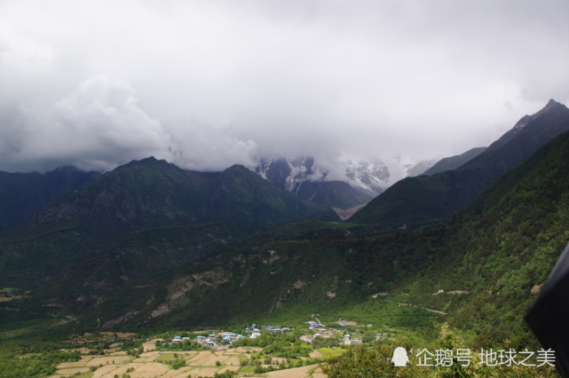 西藏林芝索松村看彩虹南迦巴瓦峰雪山雅鲁藏布江