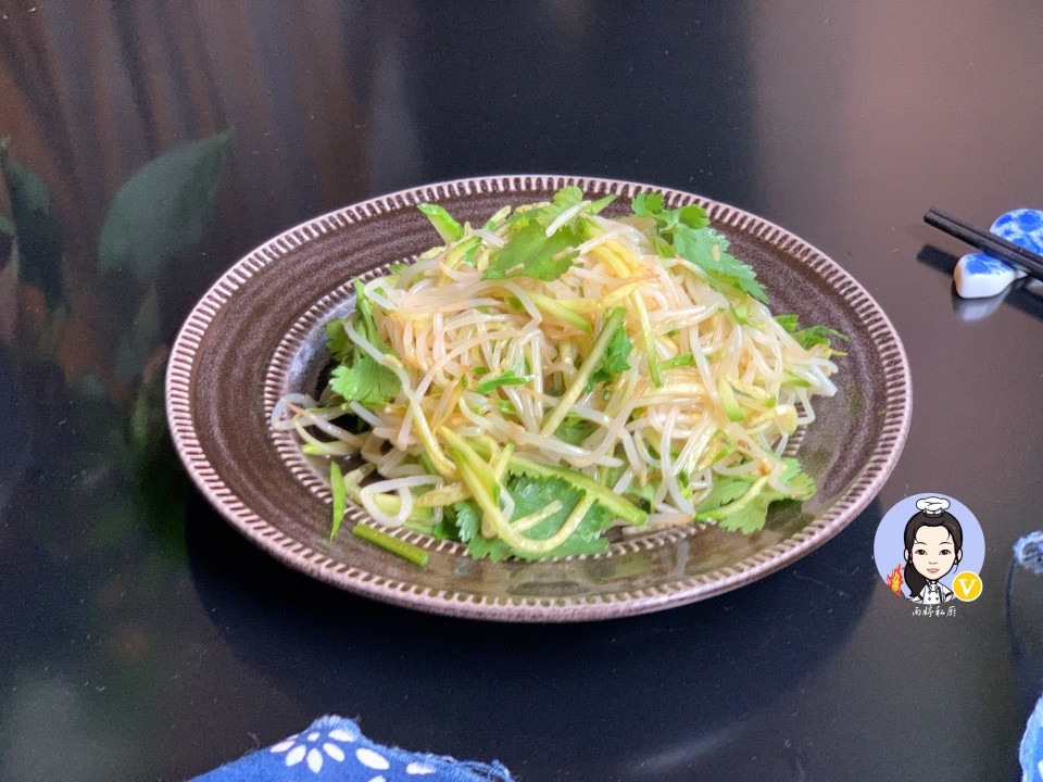 肥胖最怕此蔬菜，每天晚上吃一碗，轻松排空宿便，腰身越来越瘦