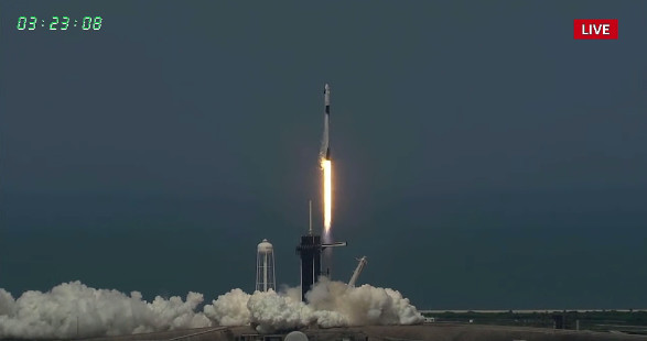 SpaceX创造历史！龙飞船首次载人成功！重要意义可从三个层面解读,spacex公司,龙飞船,飞船,载人龙飞船