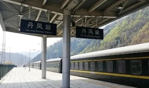 商洛区人口_商洛学院(3)