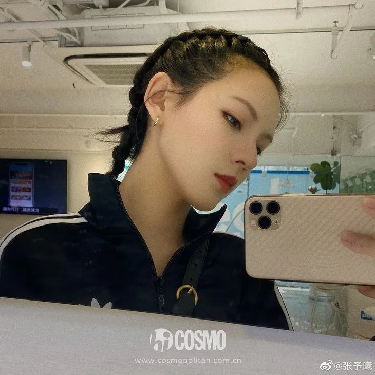 端水艺术家丁禹兮的两位女主角，一个妆容范本一个保养达人
