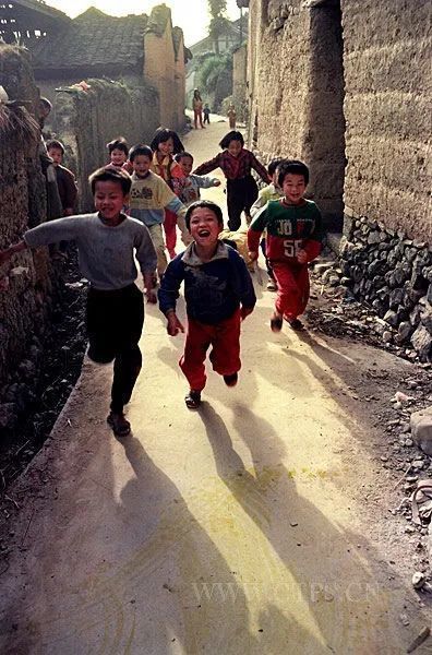 一组上世纪90年代的闽东乡村儿童照片,让你重温过去的好时光!