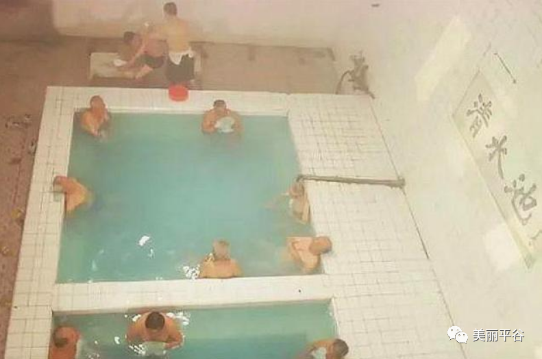 影像平谷旧城街上的老澡堂