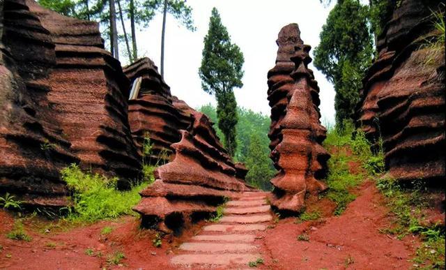 地址:湖南湘西永顺县灵溪镇老司城村.