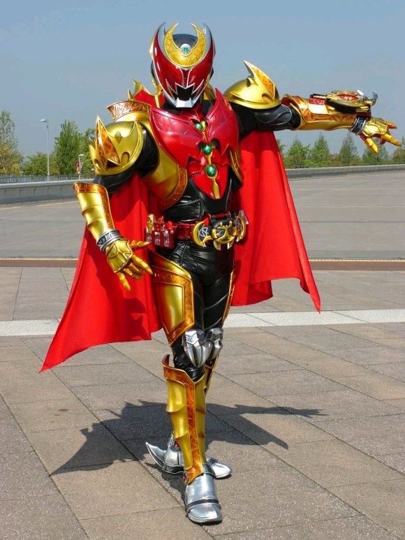 假面骑士令人印象深刻的黄金骑士:蛮野和老千最屑,逢魔最强!