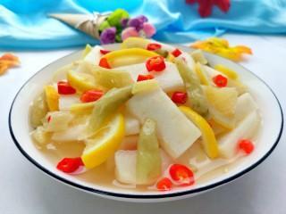 ——泡椒萝卜—— 准备食材:白萝卜2根,精盐150克,花椒1小把,冰糖30克