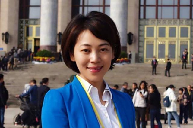 妻子央视女神,丈夫报刊副总编,两人都是高考状元,还都