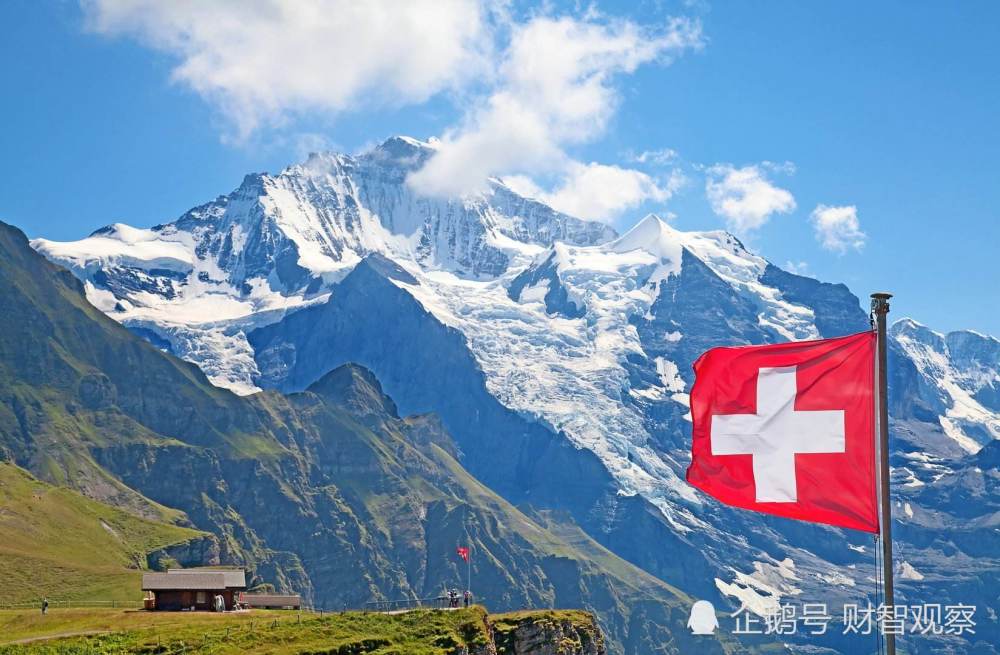 更糟糕的是,在新冠疫情的影响下,作为瑞士经济支柱产业的旅游业正处在