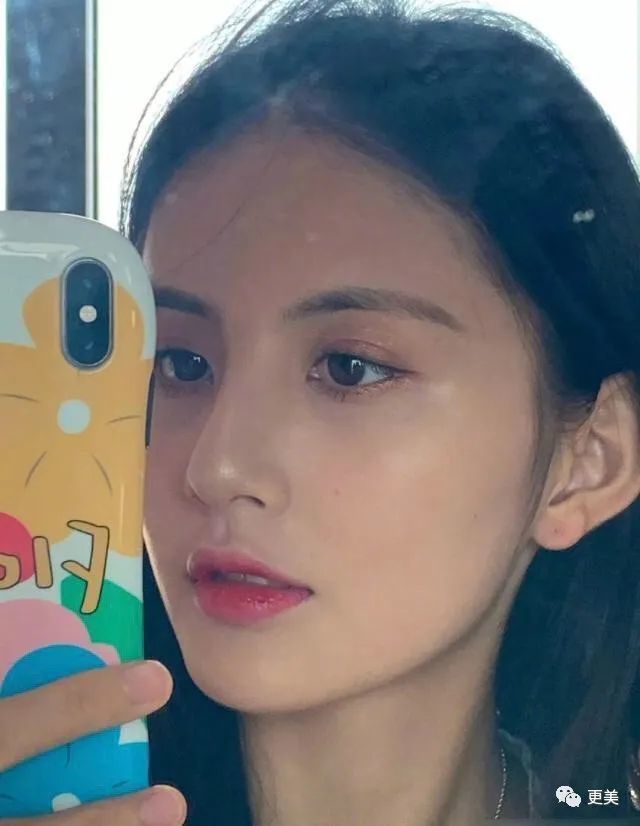 鞠婧祎和王思聪女友，联手开创富二代最爱的新绿茶脸！
