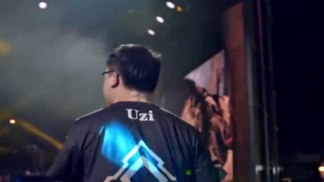 uzi首次成为自由人身份,背后"合同"被曝光,或将成为第