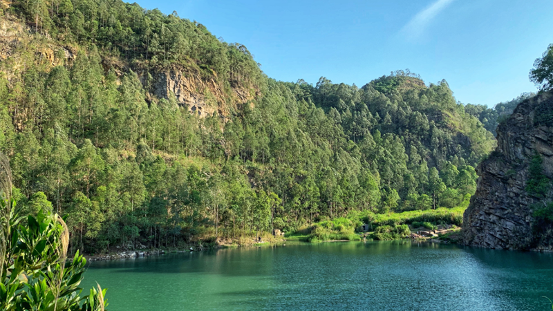 广州市郊有个网红天池,号称"广州的眼泪",登山要注意三个问题