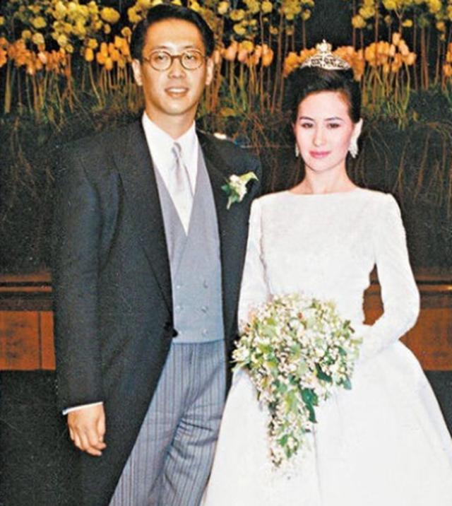 赌王女儿中"颜值担当",不是c位何超琼,而是已故的一房