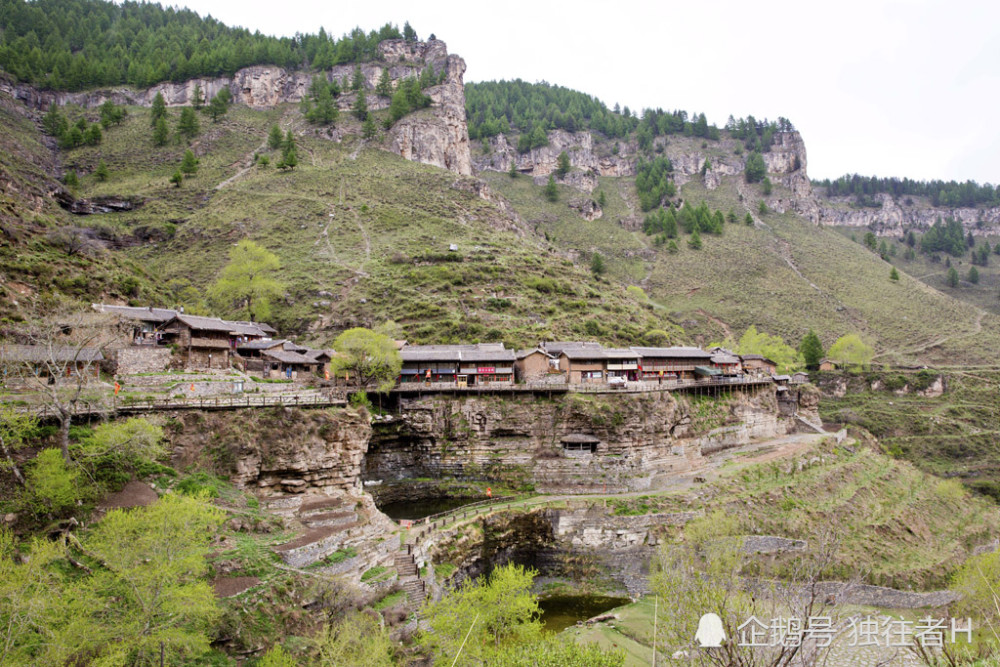 隐居深山的世外桃源建于悬崖绝壁的古民居神奇古老的悬空村