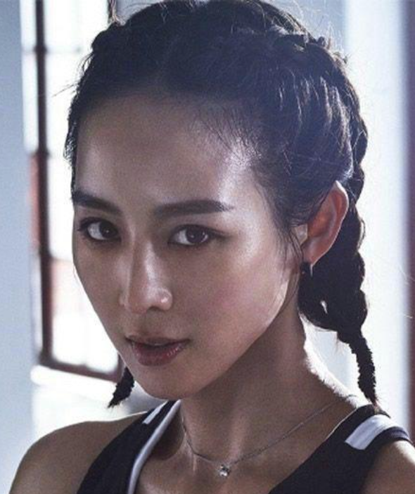 夏天想美又怕热？给你介绍四款既美又凉快的发型！