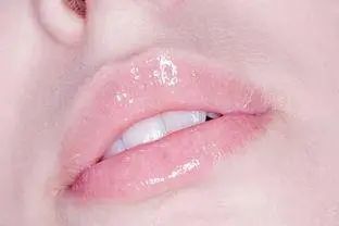据说，唇妆画得惊艳的人都知道这些……