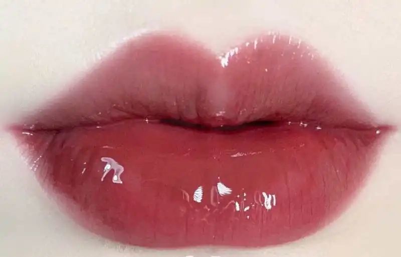 据说，唇妆画得惊艳的人都知道这些……