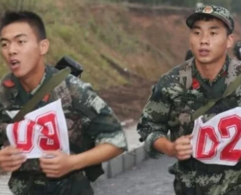 为什么当兵的人都说“宁跑5公里，不跑3千米”？只有跑过的老兵才会懂！