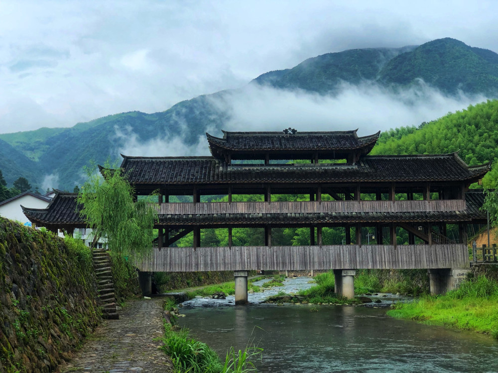 浙江最美的小县城,完美保存了33座古廊桥,烟雨江南的典范