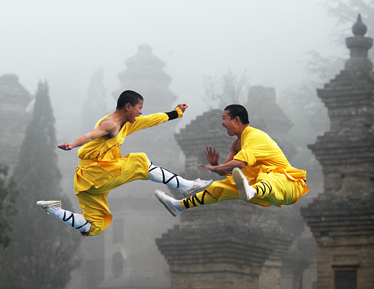 少林武僧飞檐走壁杀菌,消毒和练功两不误,外国网友又该惊呆了_腾讯