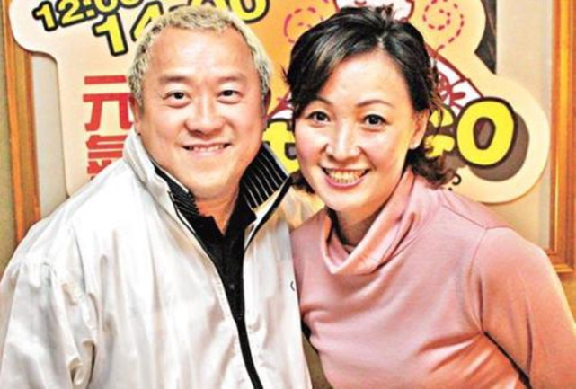 曾志伟前妻罕露面,3度患癌后身体恢复好,64岁仍爱穿