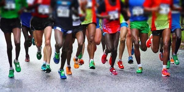 “假跑女王”罗茜：靠中途搭乘地铁获得马拉松冠军，事后拒不承认