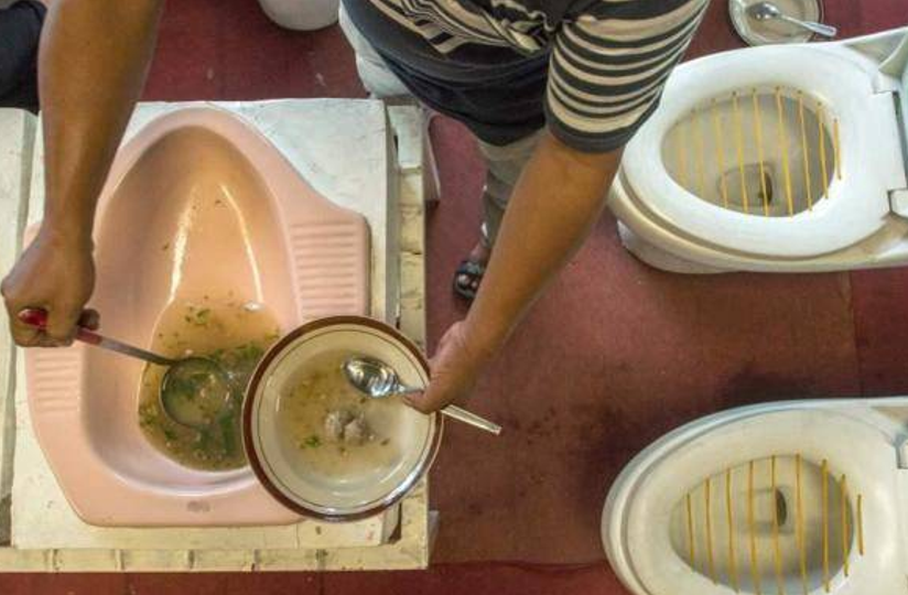 世界上最奇怪的"厕所餐厅",要用"马桶"进餐,顾客却络绎不绝
