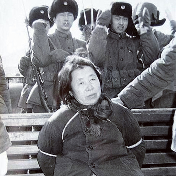 80年代最大贪污犯王守信,7年联合家人贪污数十万,最终