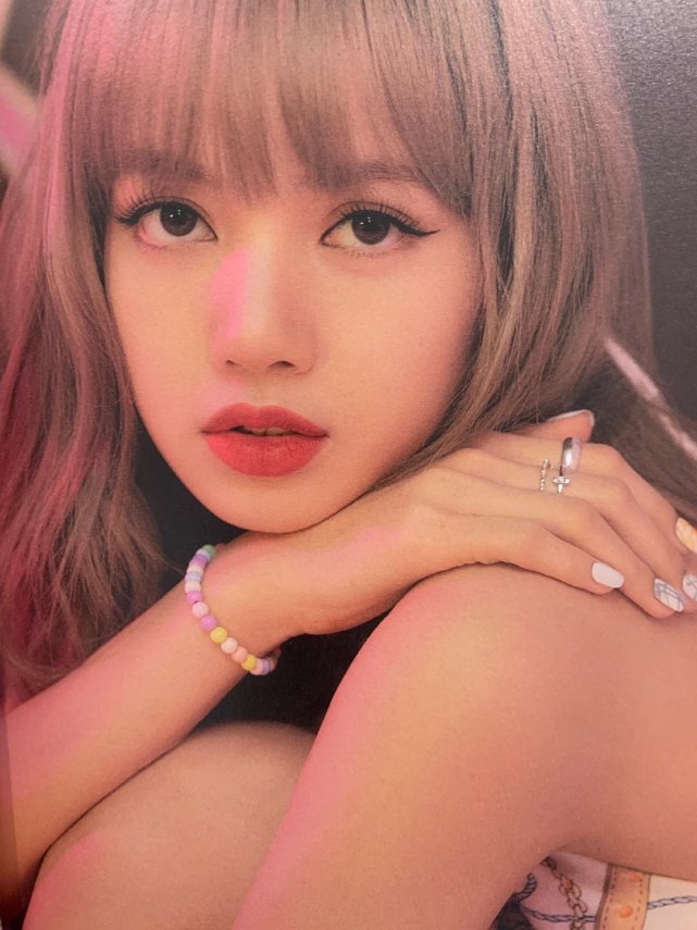 人间彩虹糖 lisa