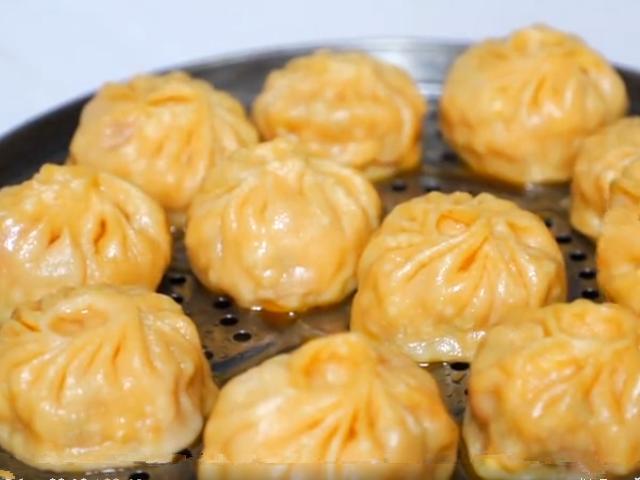 西红柿鸡蛋包子