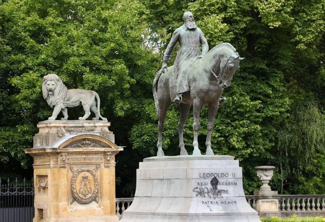 利奥波德二世(leopold ii)的雕像1885年至1908年,利奥波德早期对刚果
