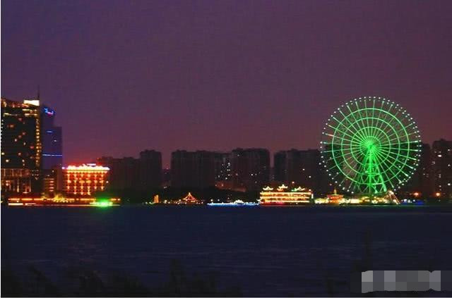 北上广深谁的经济总量最好_北上广深图片(2)