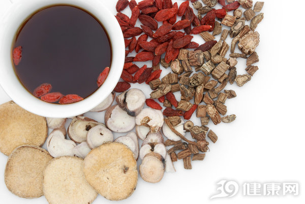 中药很安全没副作用？别傻了！《药典》明确：4类中药有肾毒性