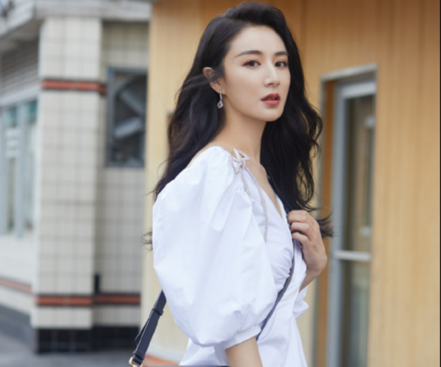 有种"冻龄"叫带货"女王"薇娅,真实年龄曝光之后,确定我没有听错?