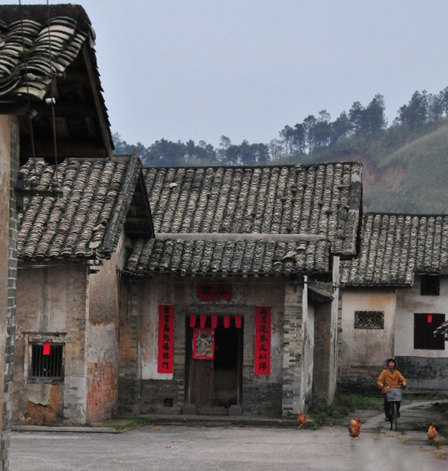 高山村古建筑是以两广地区宗祠文化为主要载体的民居群,大多坐北向南