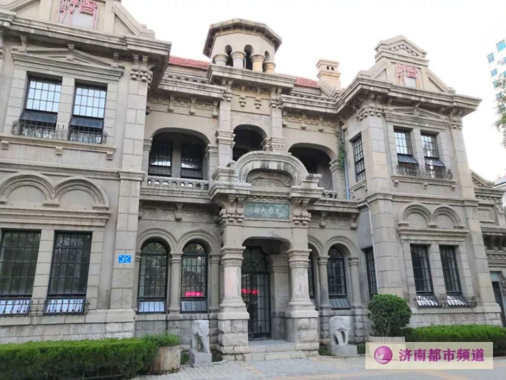 济南百年建筑修女楼"搬家"!老洋行,宏济堂等老建筑都曾搬过家