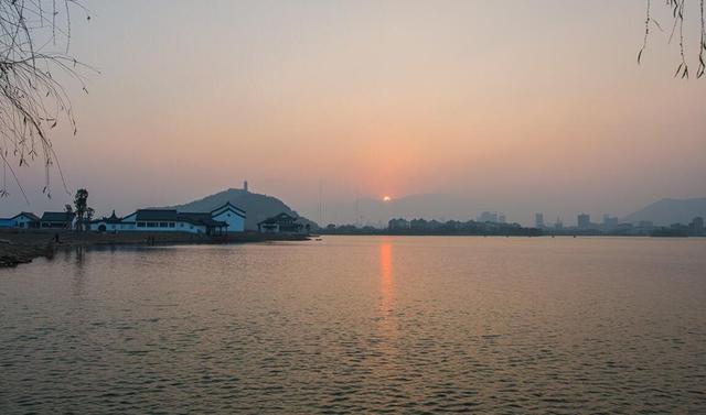 2020年台州各县市区gdp排名_2020年各国gdp排名(3)