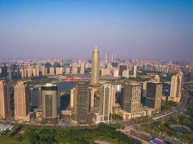 2020郑州人均gdp_郑州火车站(3)