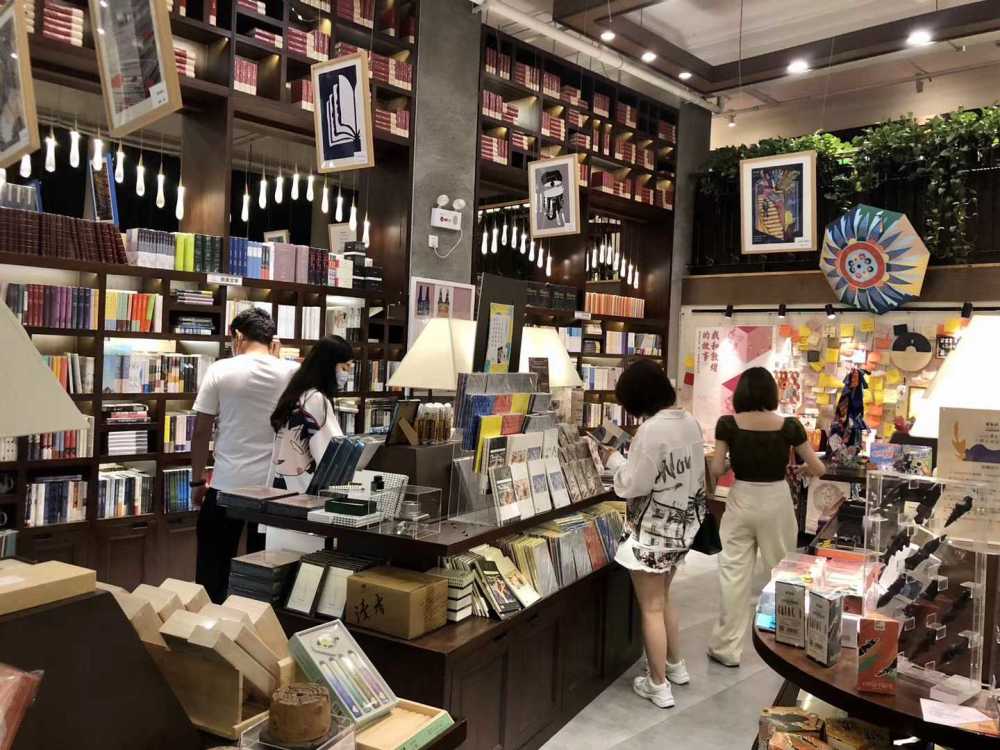 深夜书店,拓展上海夜间经济新业态