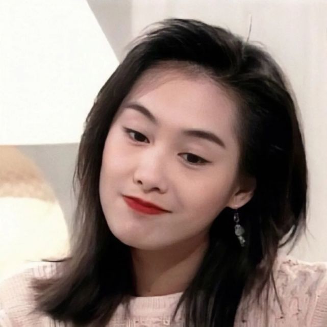 让人意想不到的明星旧照,朱茵袁泉周慧敏,美人画骨难