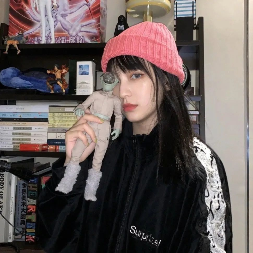 高冷男生头像,文艺女生头像,闺蜜头像一对两张