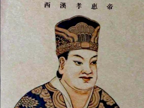 在汉朝第二任皇帝惠帝刘盈时期有一个"萧规曹随"的故事,它讲的是萧何