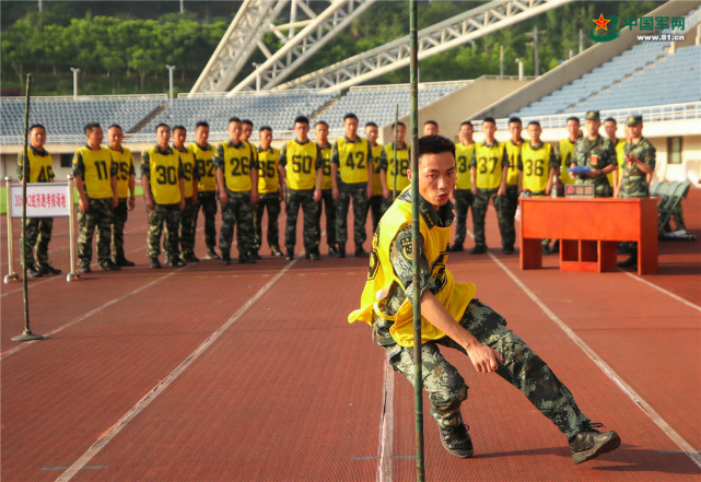 考考考武警分队指挥员比武战味浓