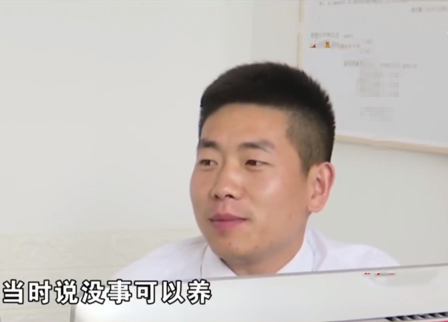 租房1礼拜就赶人，还把租客行李给扣了，房东：想要行李，钱拿来
