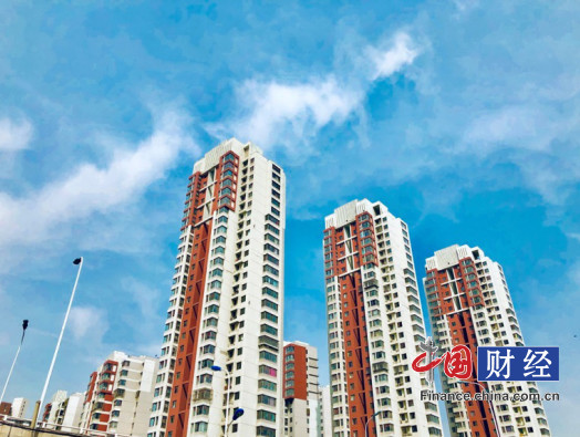 楼市升温再现“万人摇号”迟到的需求遇上落户红利？