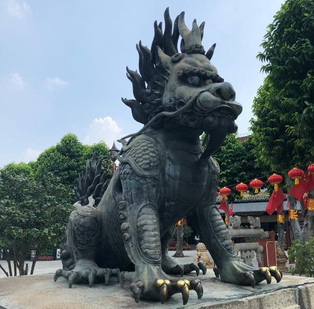 神兽獬豸,怒目圆睁,明辩忠奸
