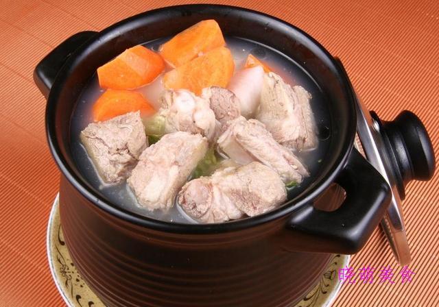 板栗炖鸡,排骨汤,玉米猪蹄汤,红枣鸡汤,羊肉萝卜汤的家常做法